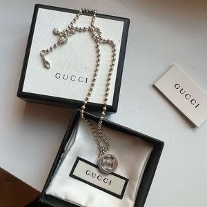Gucci silver necklace